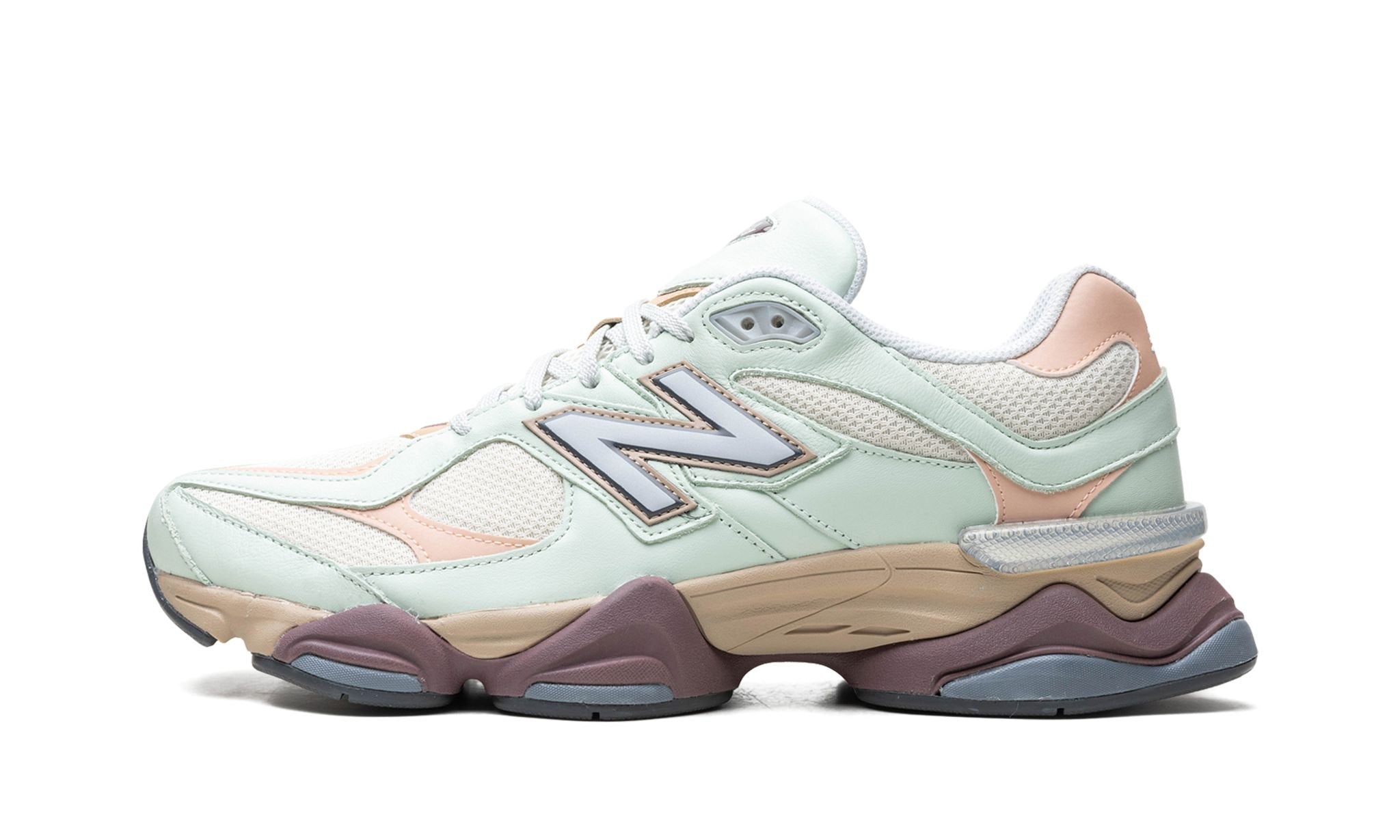 9060 'Clay Ash'