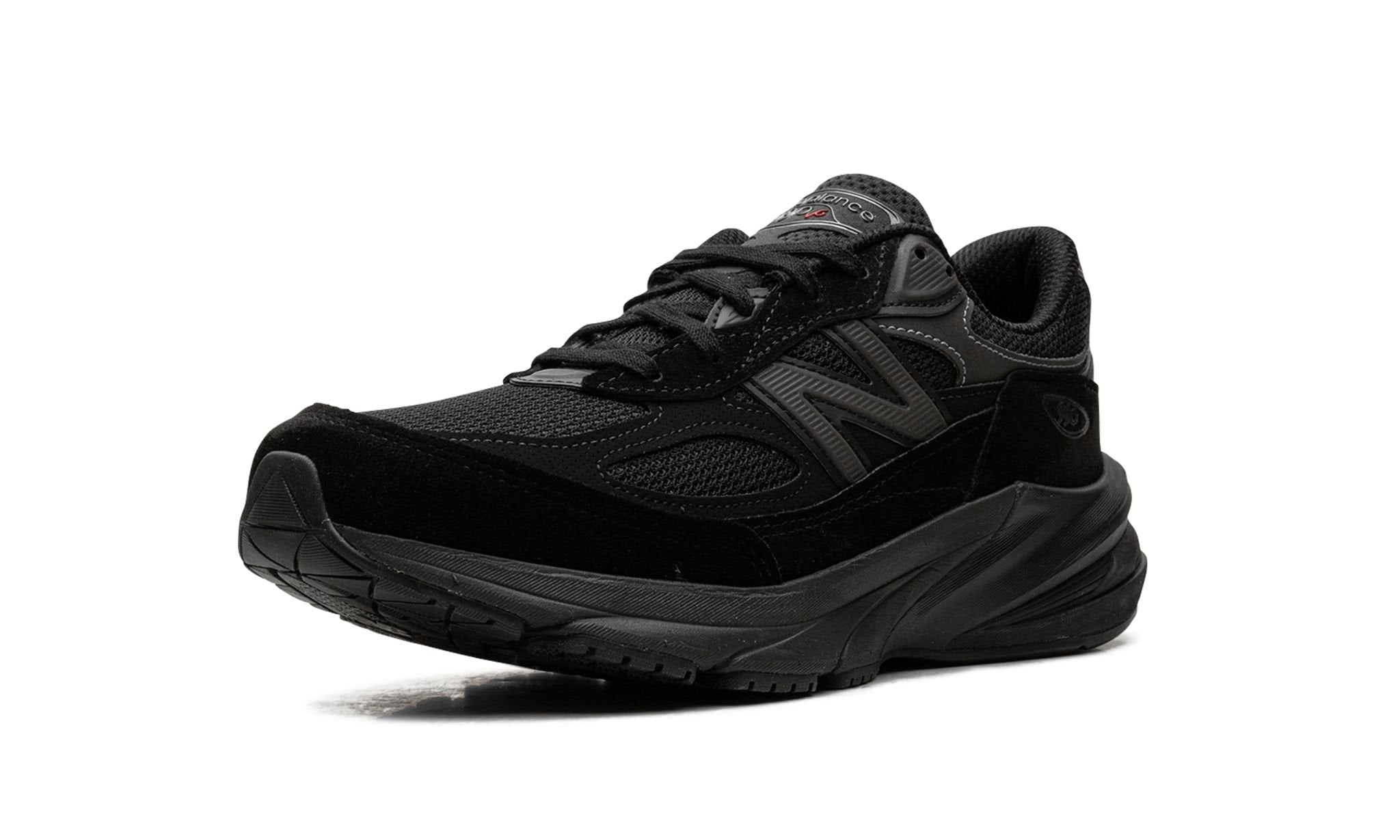 990v6 Made in USA 'Triple Black'