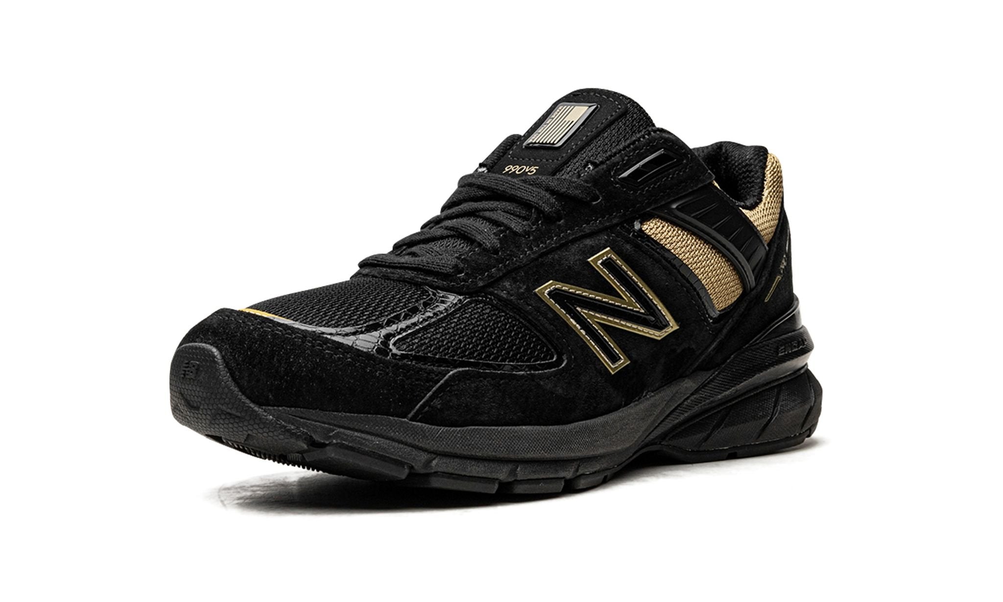 990v5 Made in USA 'Triple Black'