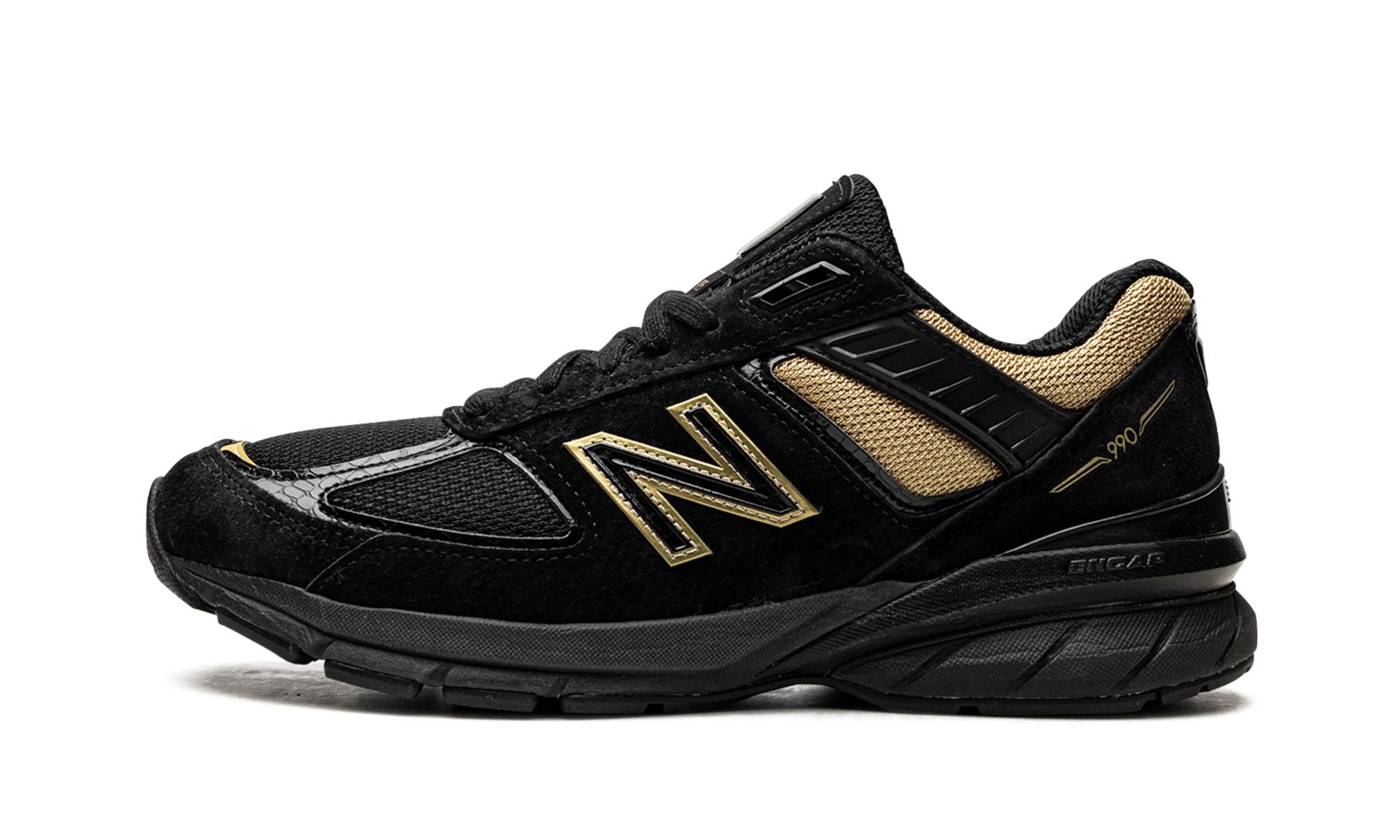 990v5 Made in USA 'Triple Black'