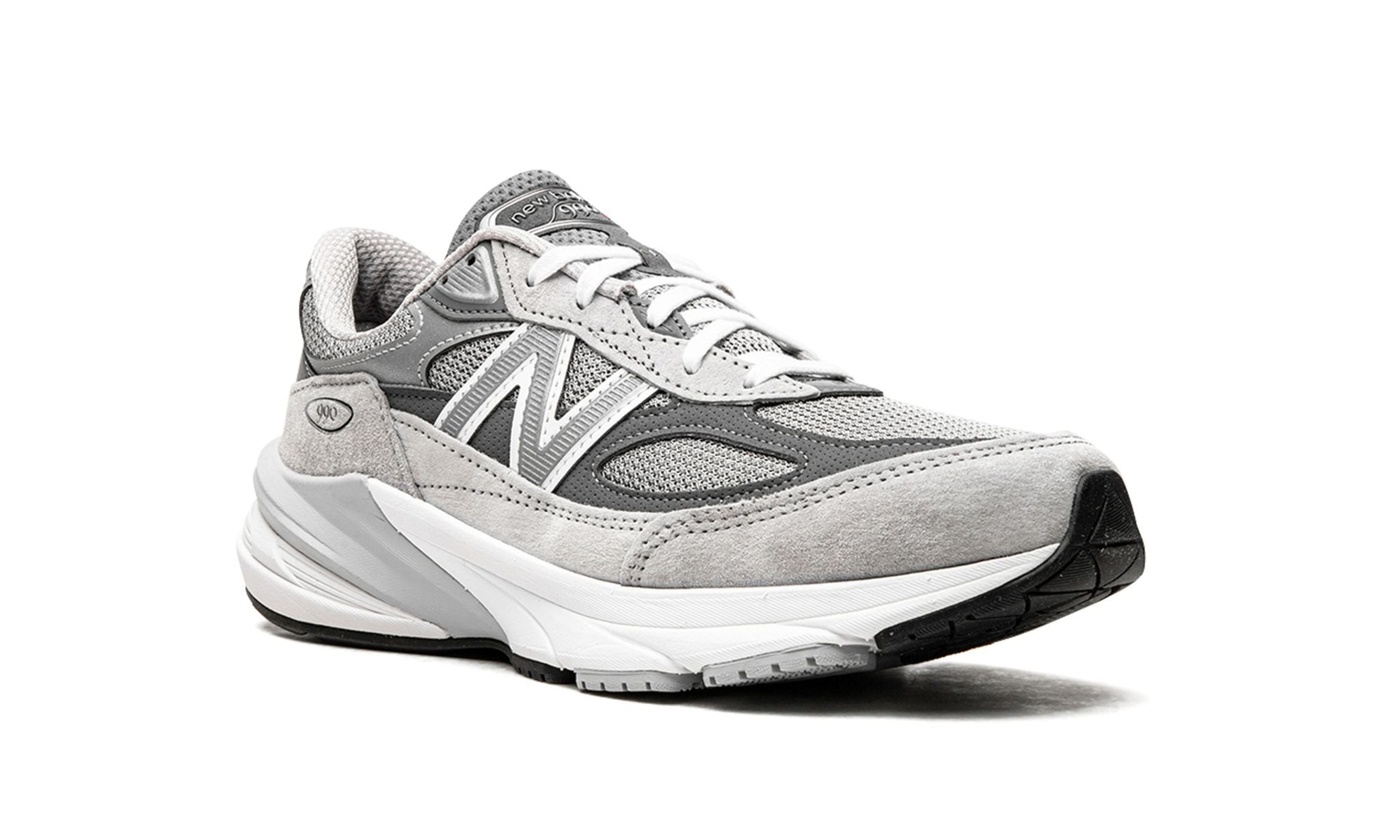 990v6 Made in USA 'Castlerock'