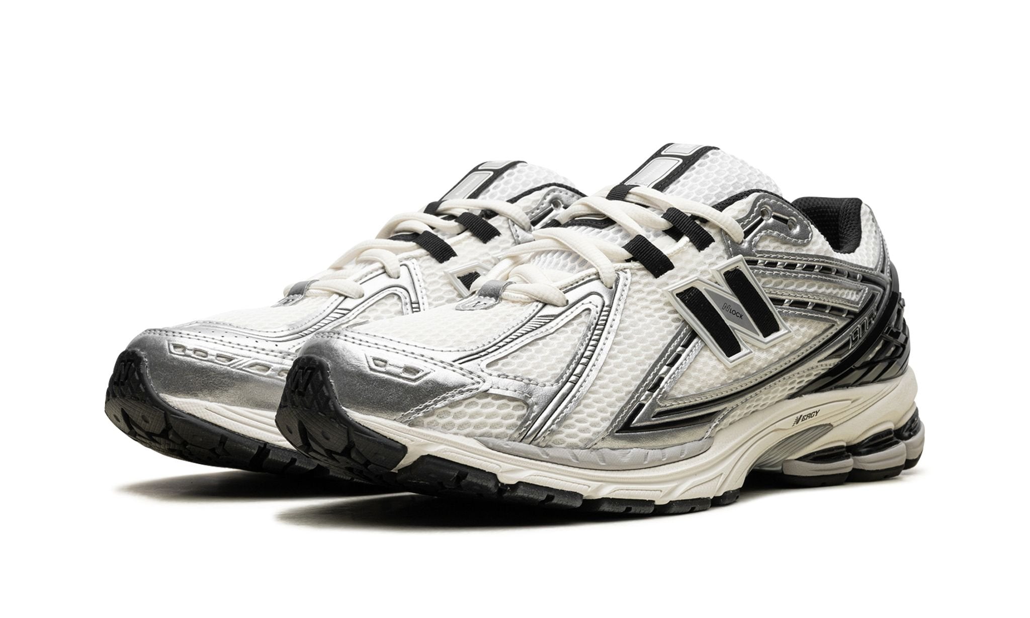 1906R 'Silver Metallic Black'