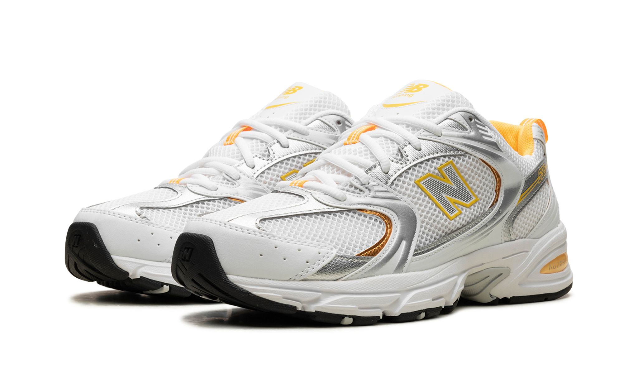 530 'White Vibrant Apricot'