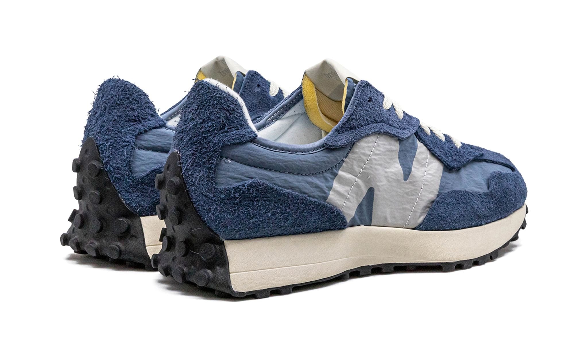 327 'Vintage Indigo'