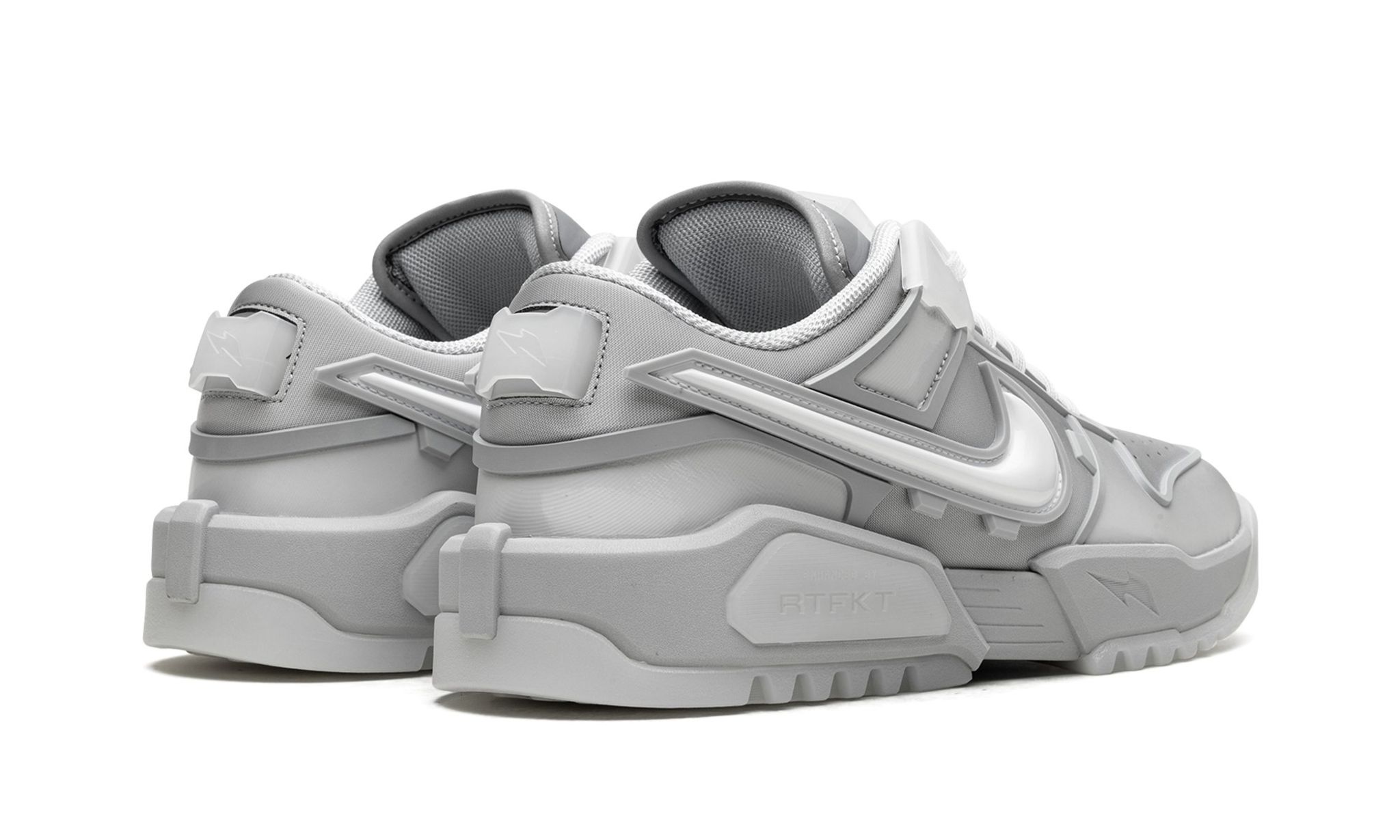 RTFKT x Dunk Genesis 'Ghost'