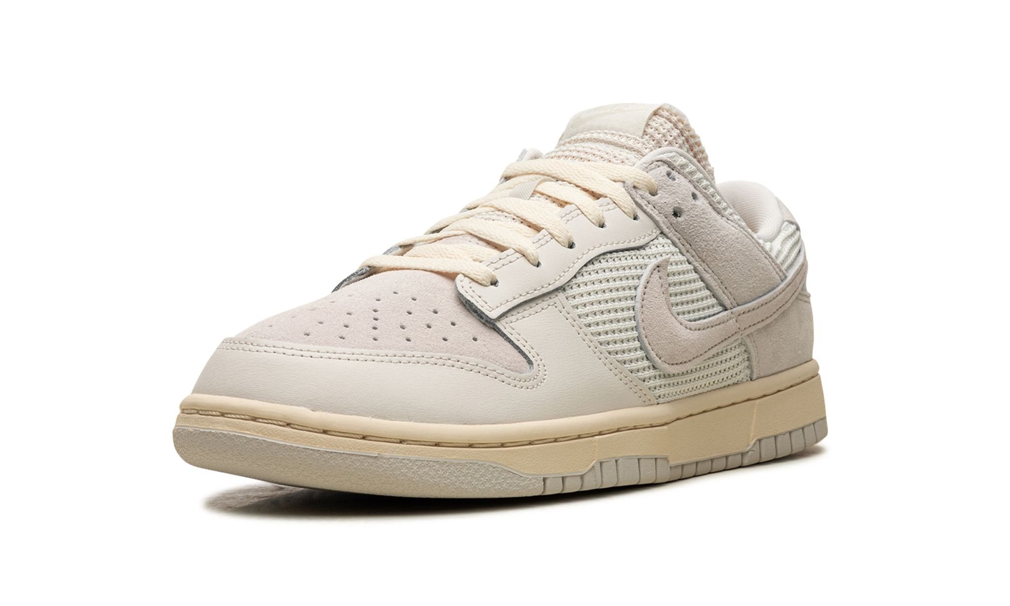 Dunk Low 'Phantom'