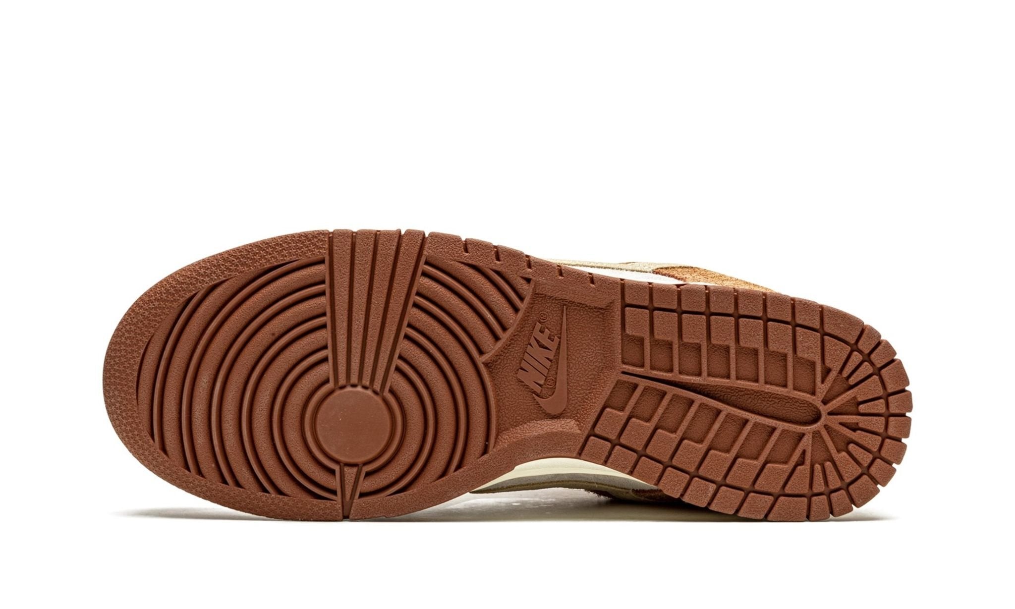 Dunk Low Premium Medium Curry