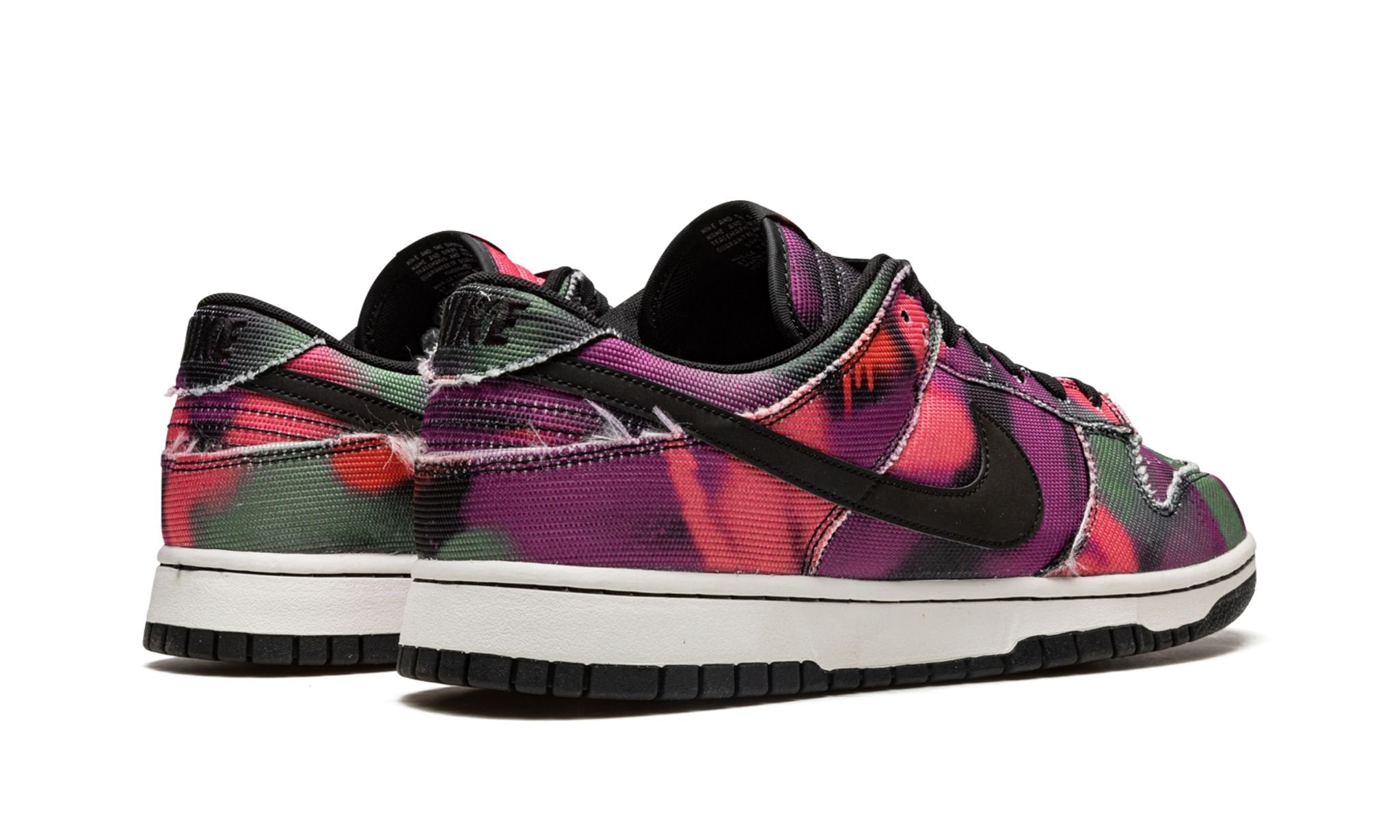 Dunk LOW GRAFFITI