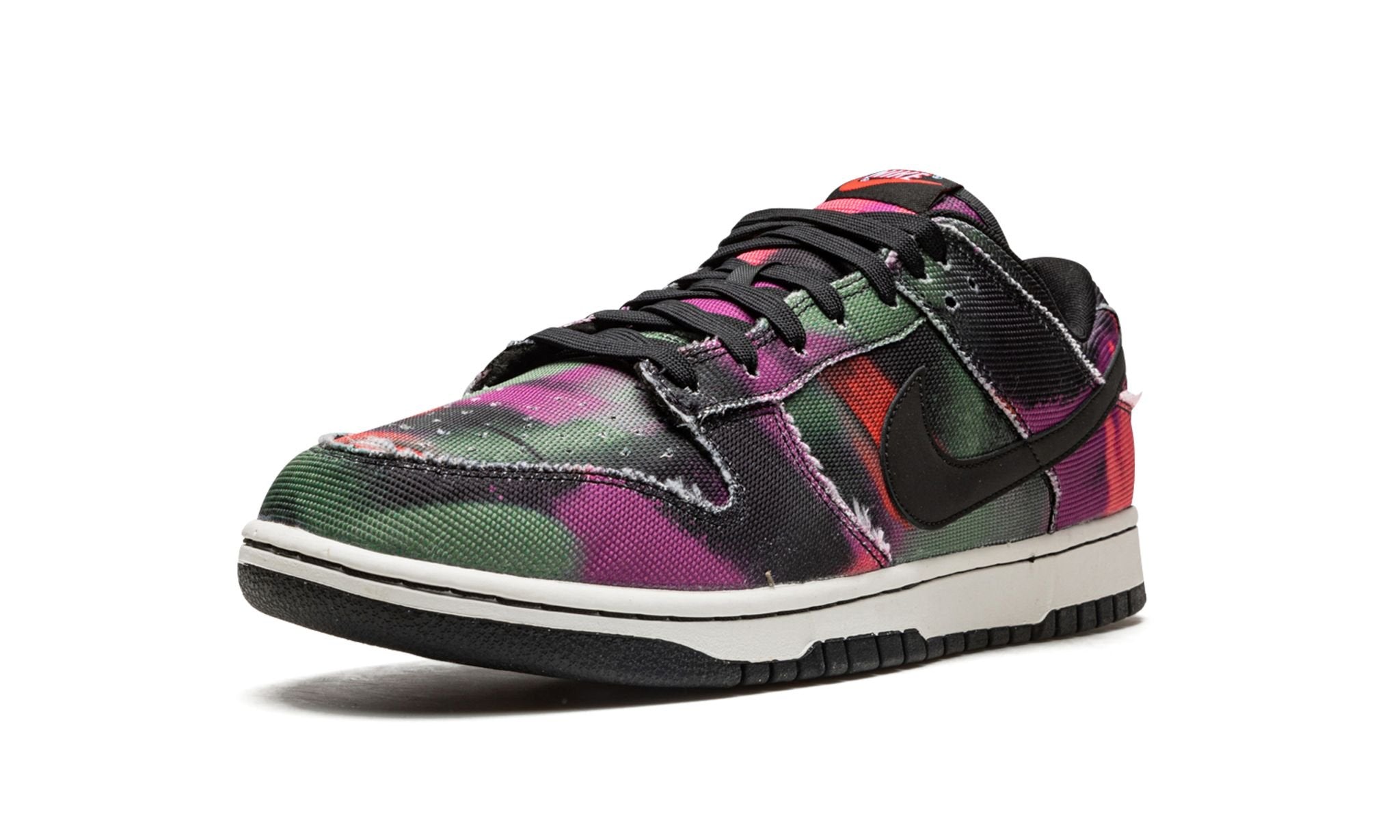 Dunk LOW GRAFFITI