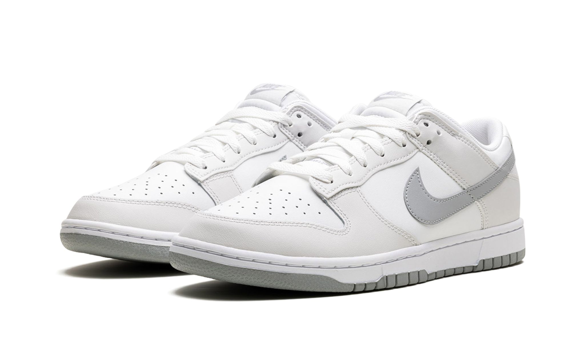 Dunk Low 'Summit White Light Smoke Grey'