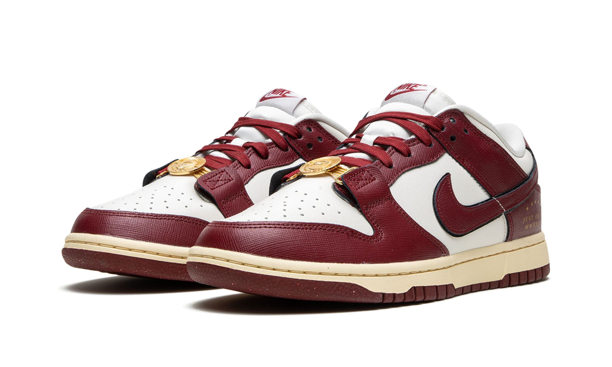 Dunk Low SE Sisterhood Team Red