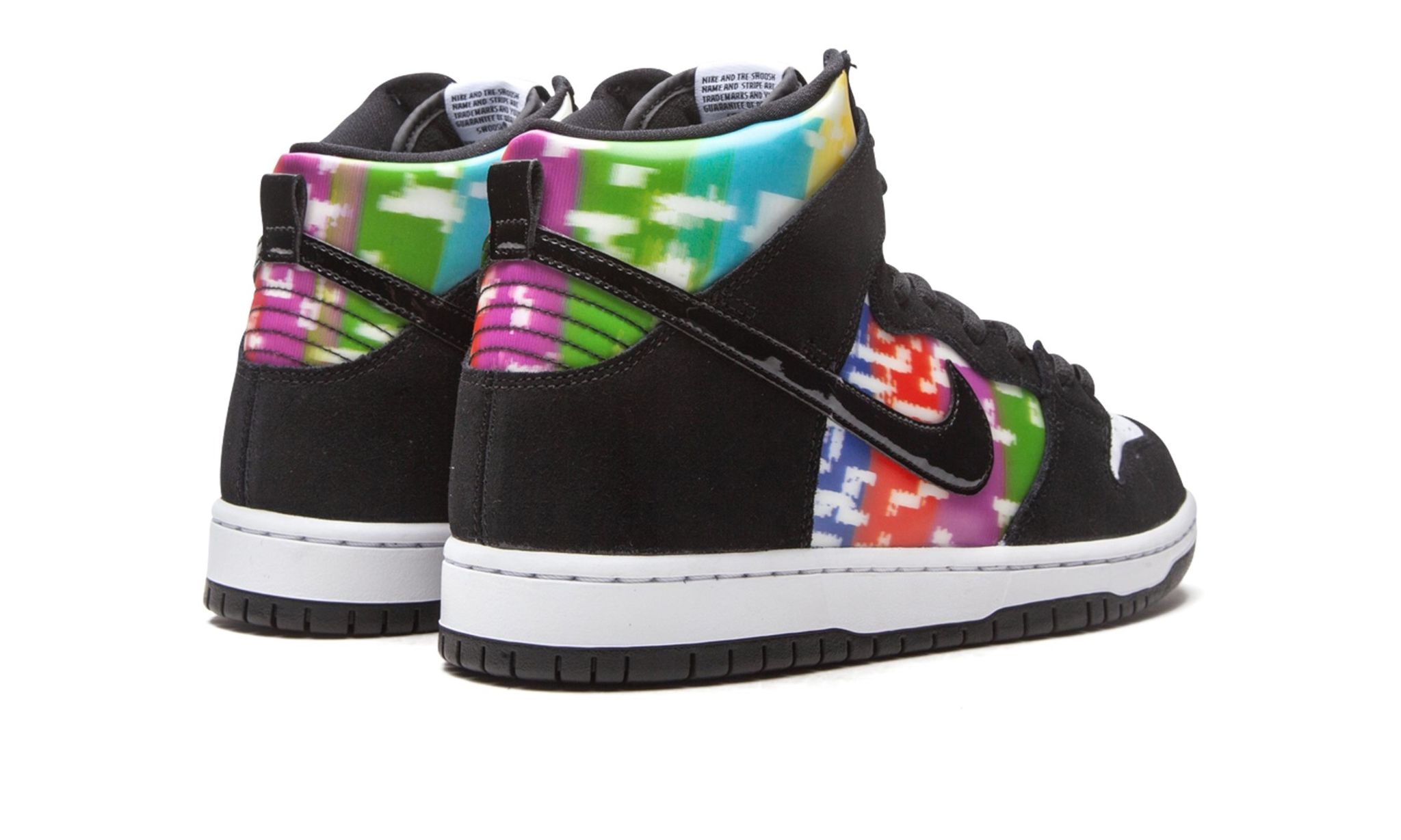 SB Dunk High TV Signal