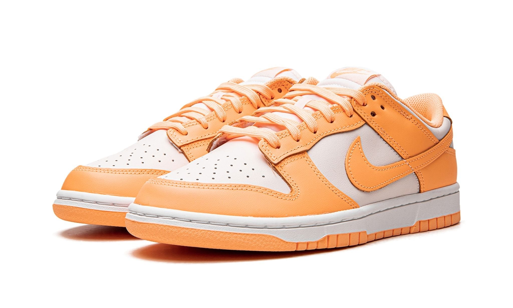Wmns Dunk Low Peach Cream