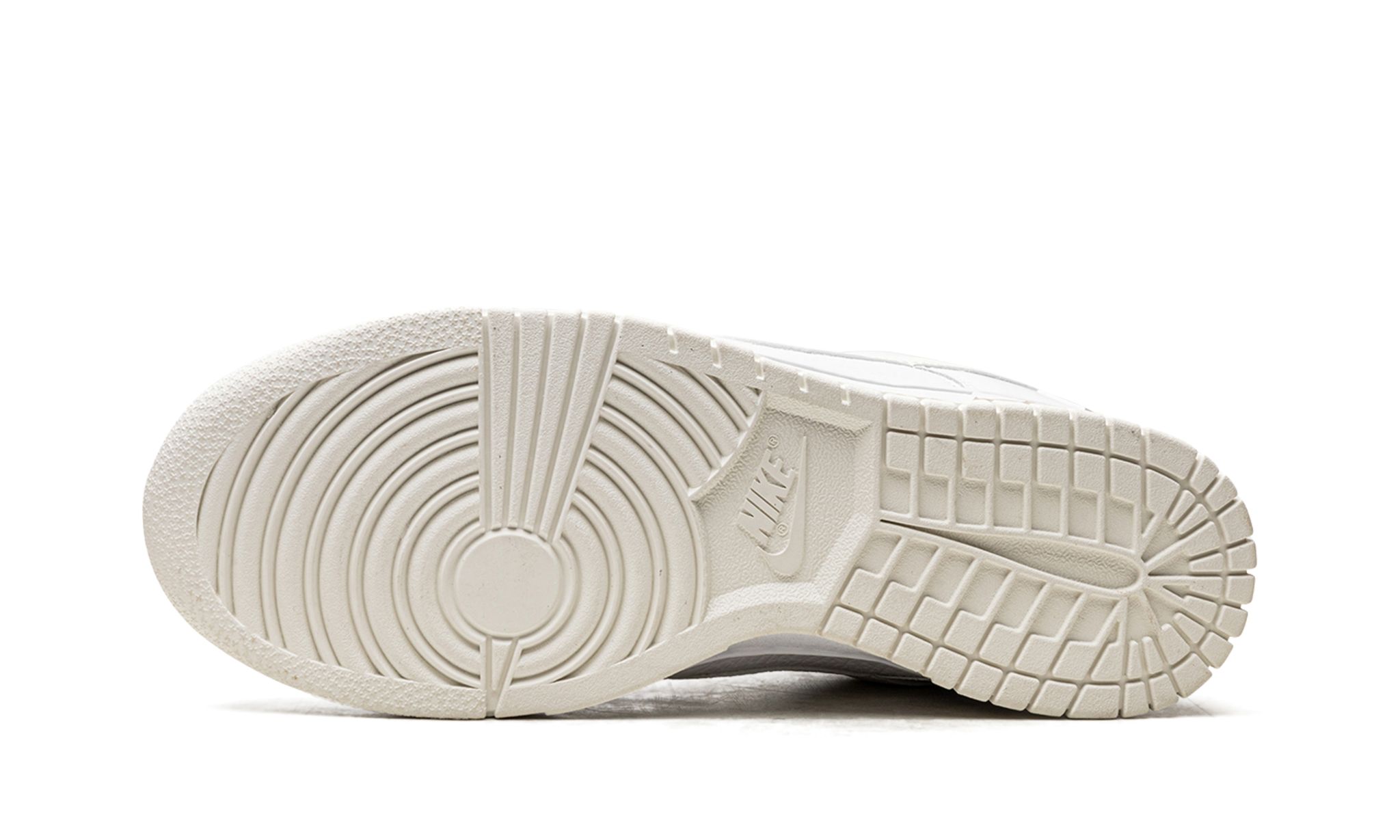 Wmns Dunk Low ValentineS Day Yellow Heart