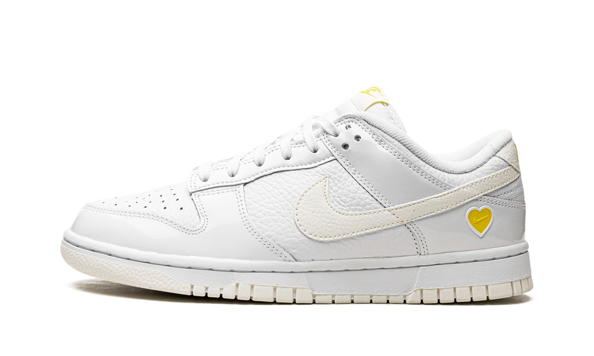 Wmns Dunk Low ValentineS Day Yellow Heart