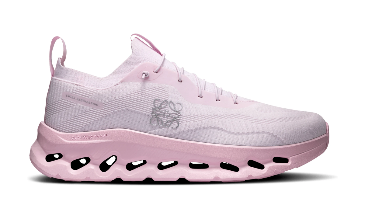 On Running Cloudtilt LOEWE Pale Pink - Guerdon Kicks -