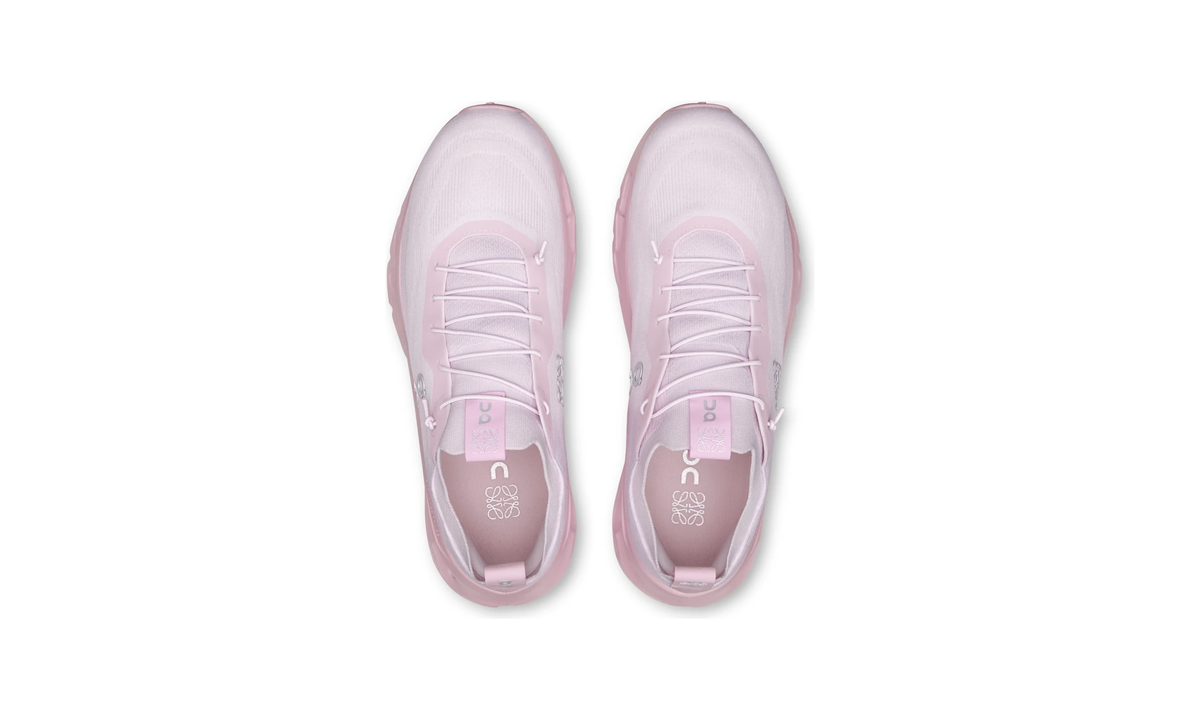 On Running Cloudtilt LOEWE Pale Pink - Guerdon Kicks -