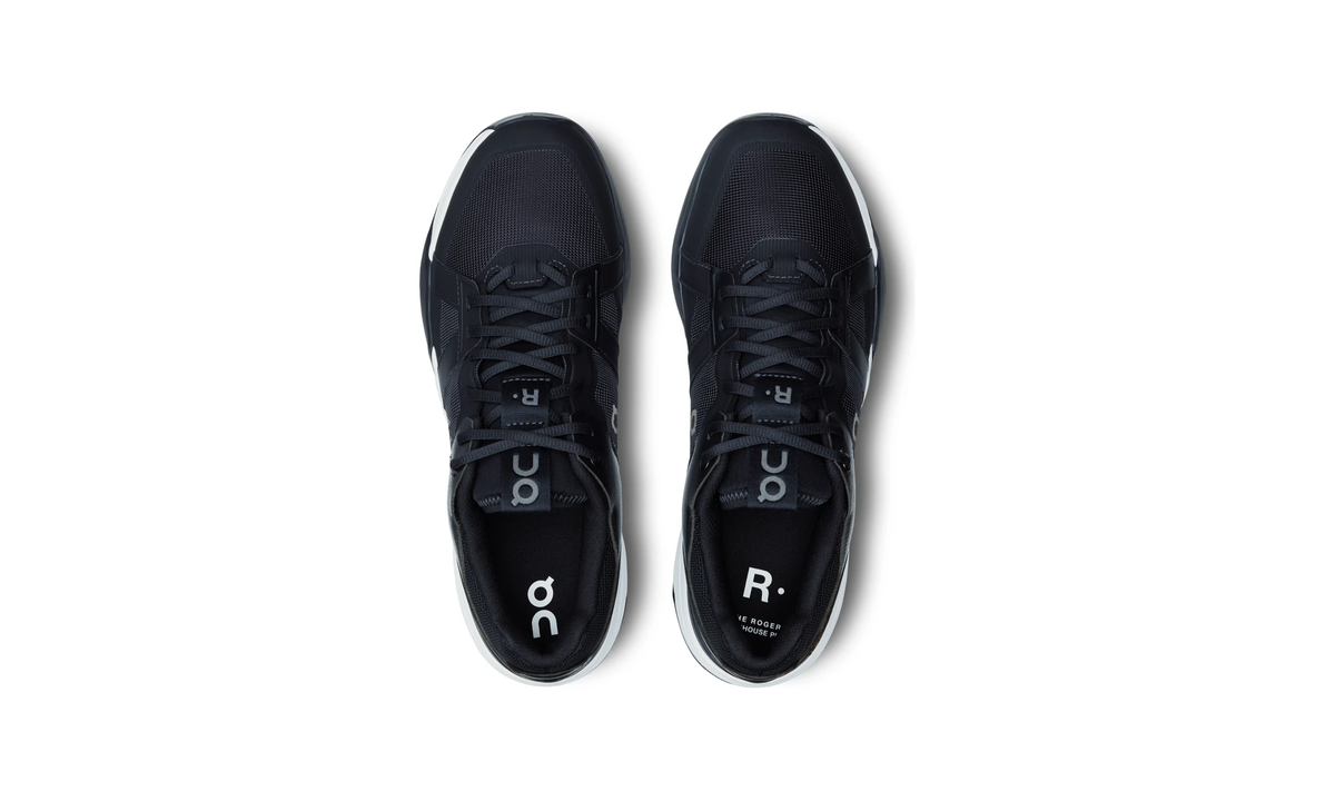 On The Roger Clubhouse Pro Black White - Guerdon Kicks -