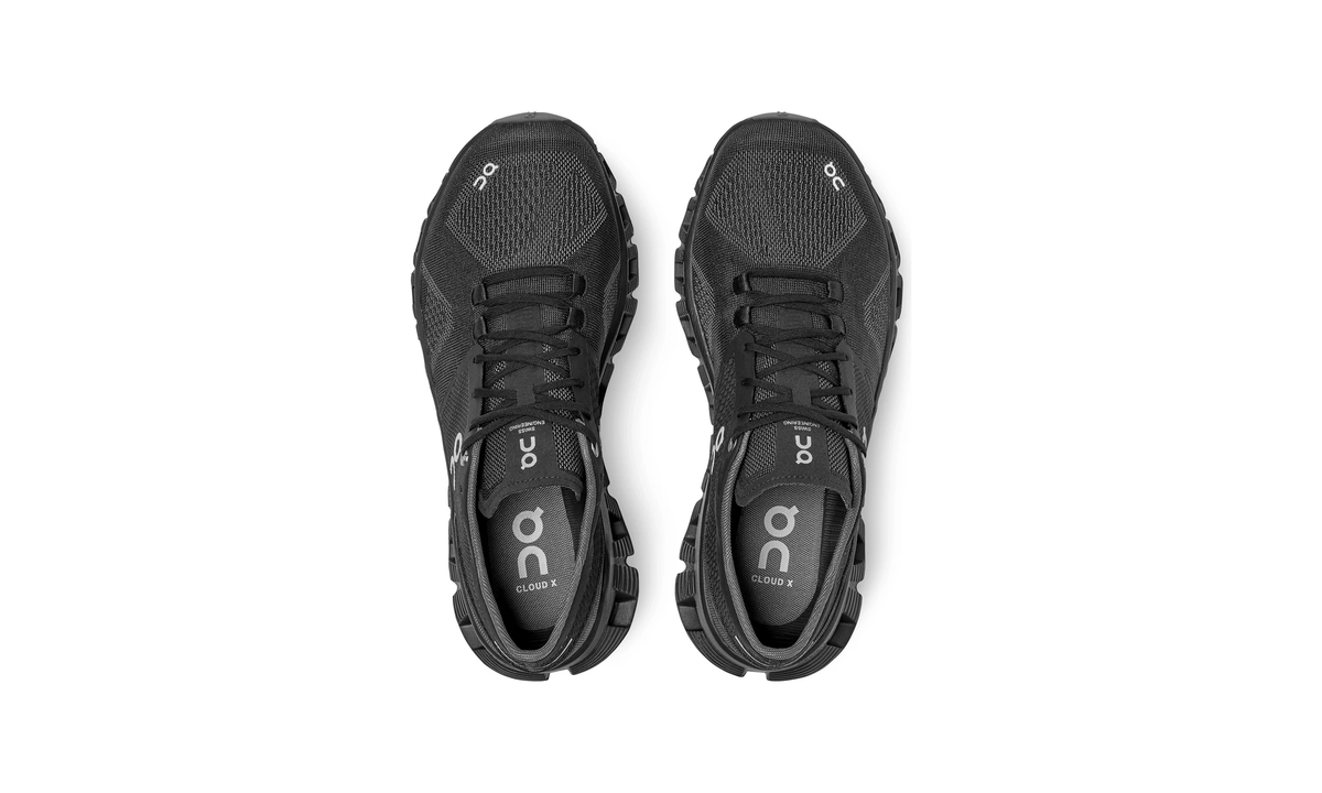 ON Wmns Cloud X 'Black' - Guerdon Kicks -