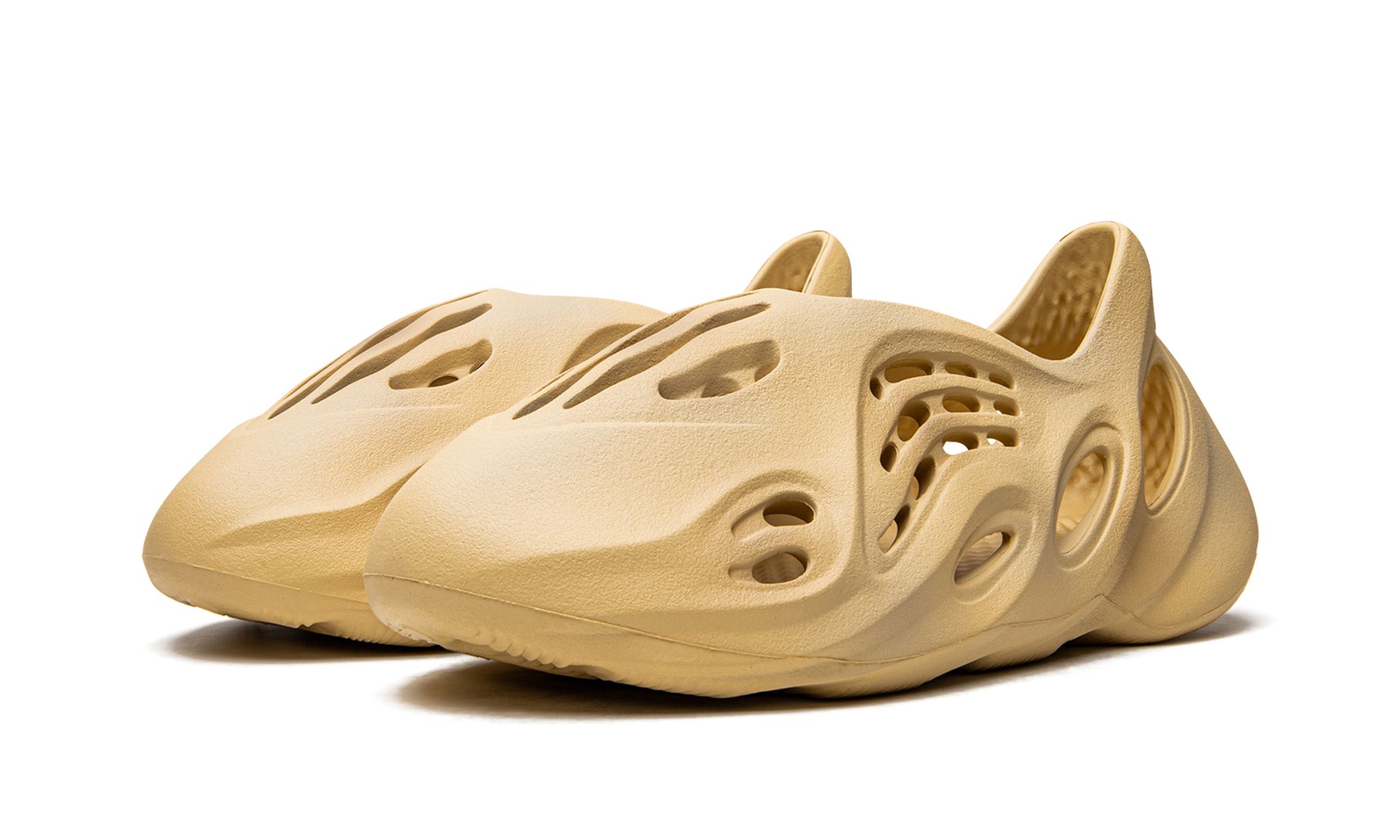 Yeezy Foam Rnr Desert Sand
