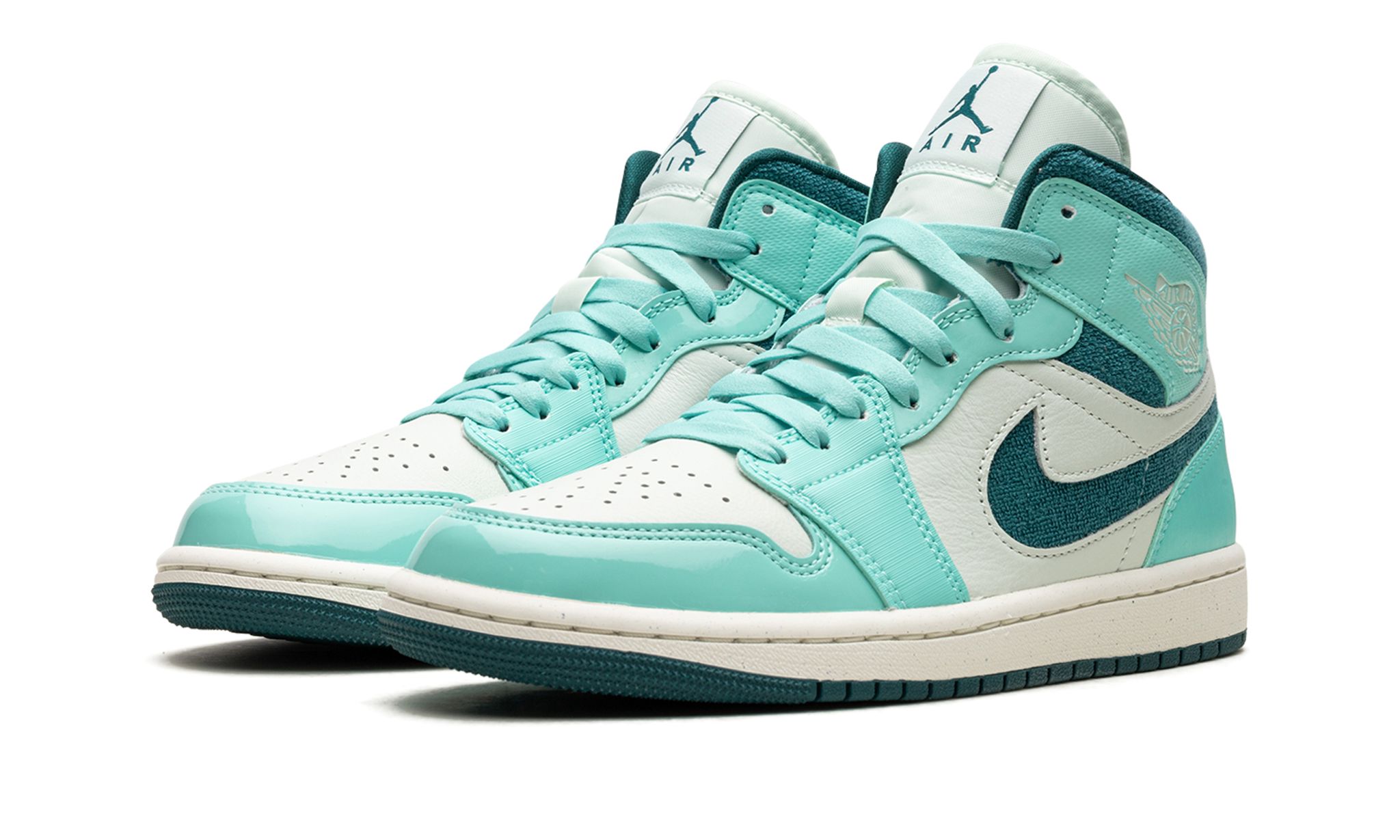Wmns Air Jordan 1 Mid SE 'Bleached Turquoise / Sky J Teal'