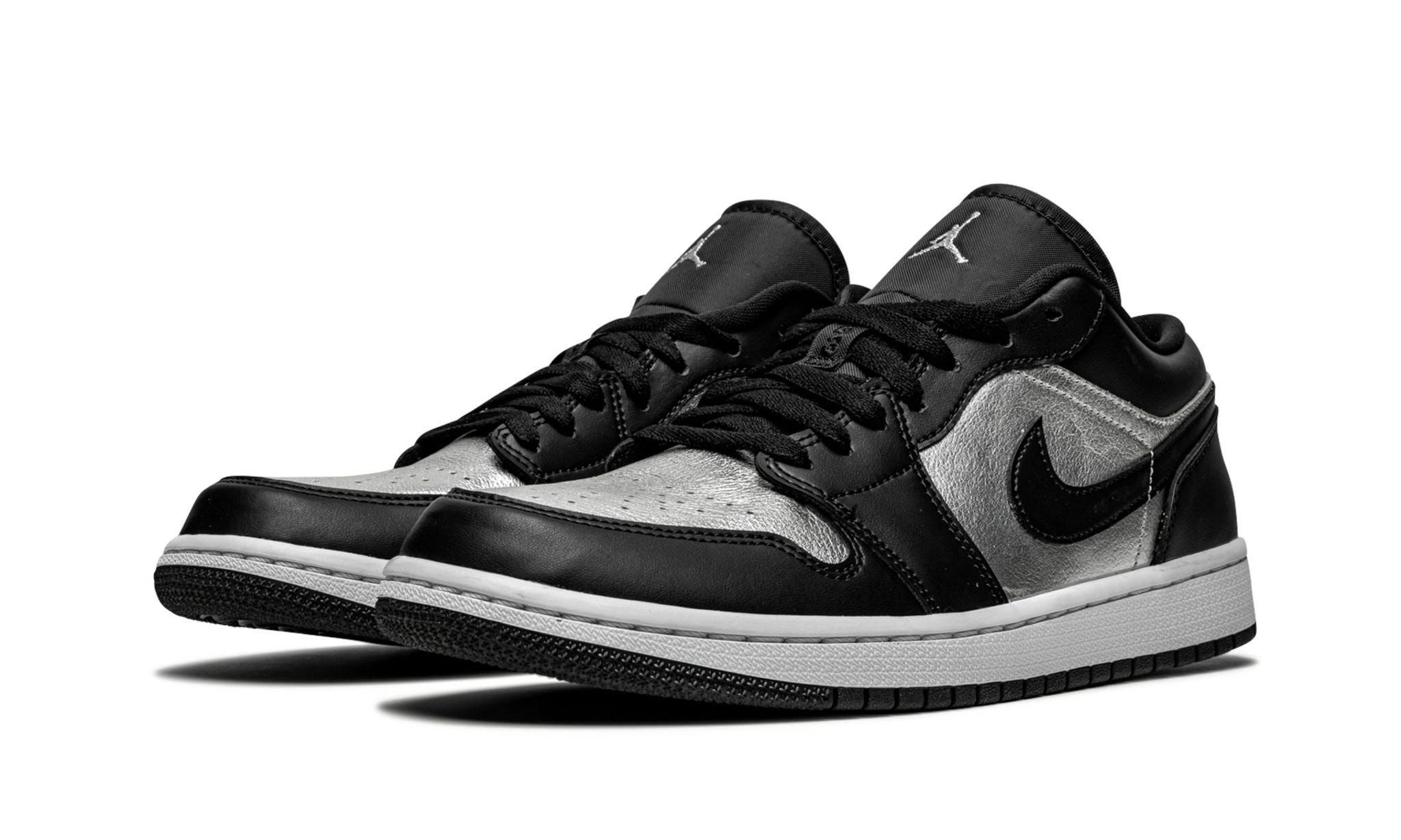 Wmns Air Jordan 1 Low Silver Toe