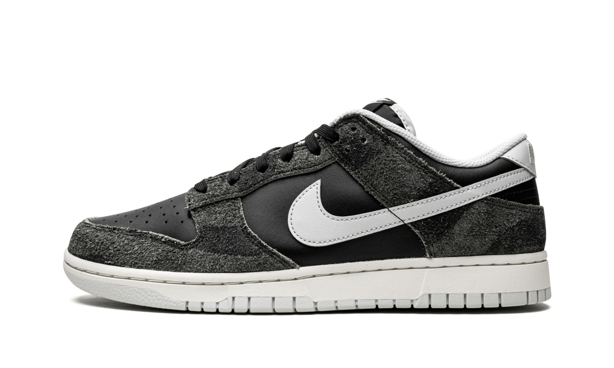 Dunk Low Premium Animal Pack Zebra