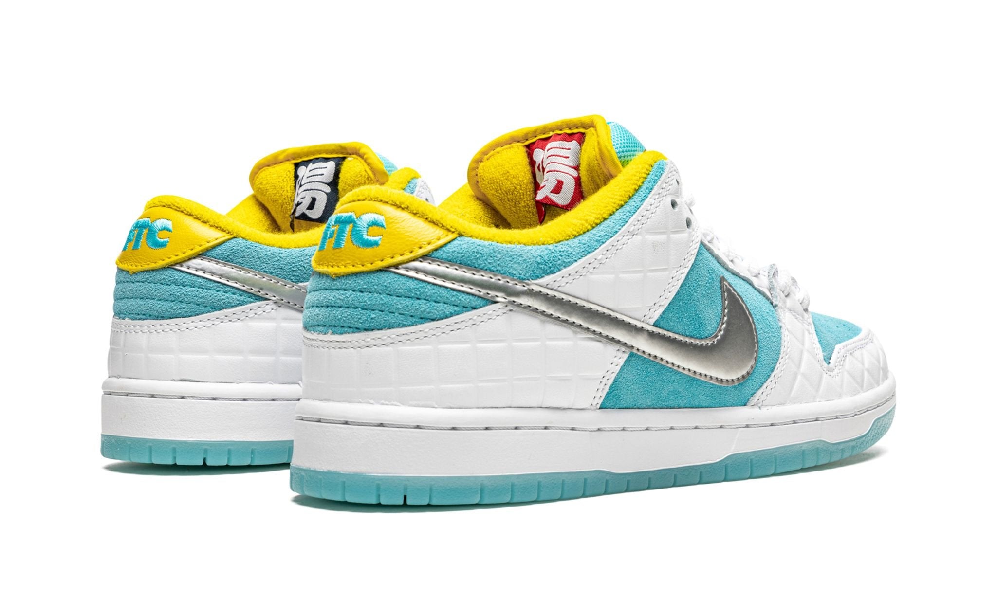 SB Dunk Low X FTC Lagoon Pulse