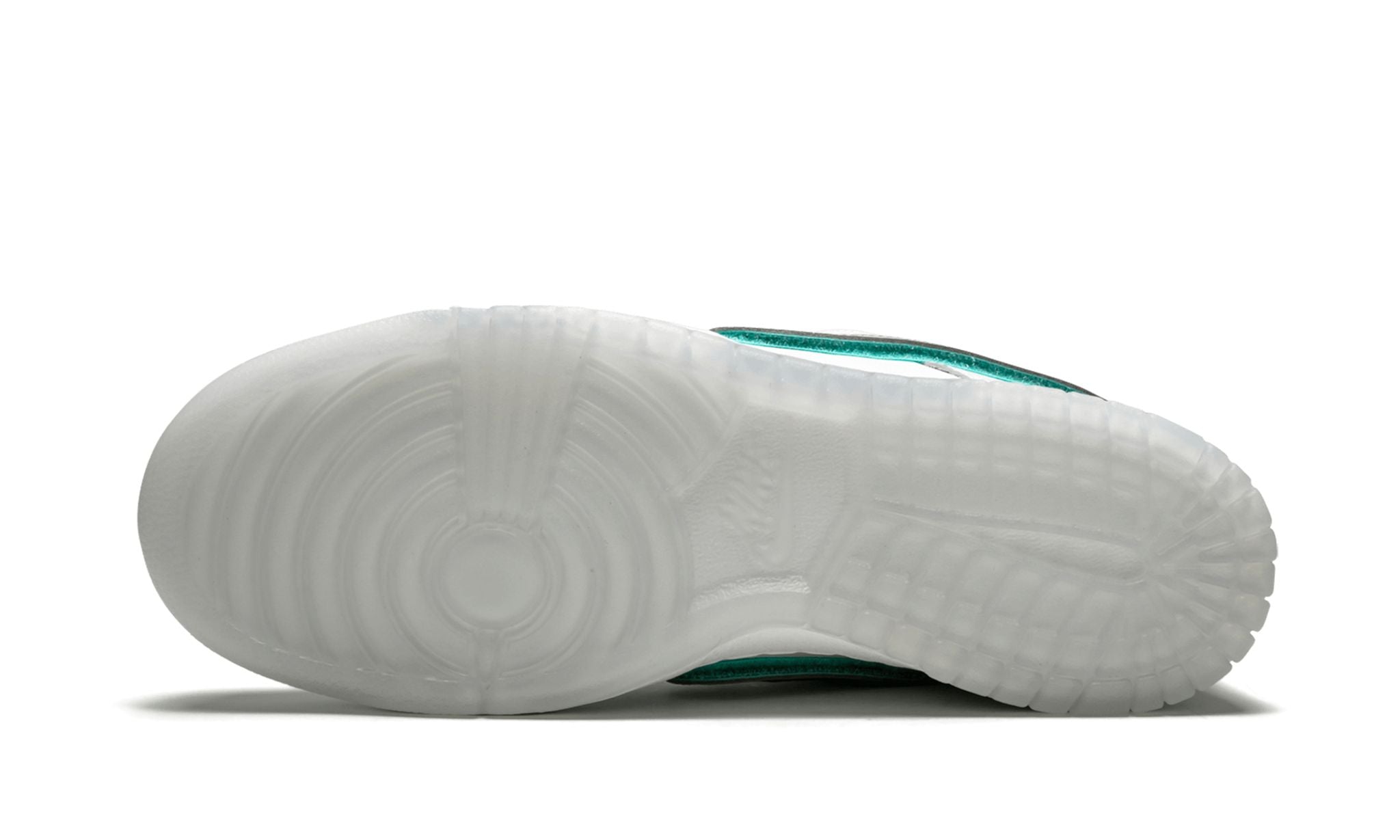 SB Dunk Low Diamond Supply White