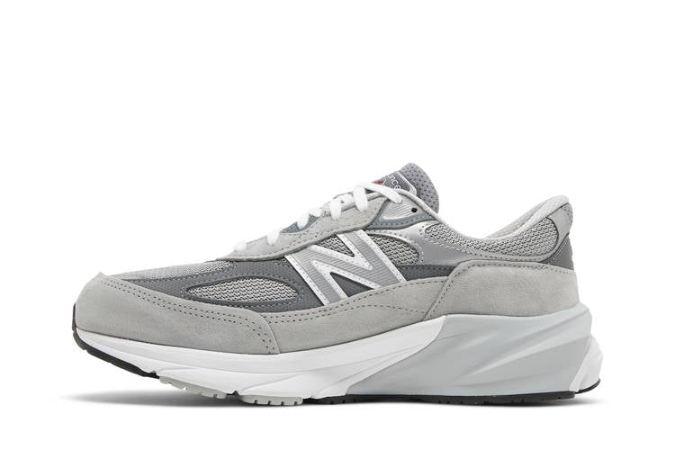 990v6 Made in USA 2E Wide 'Castlerock'