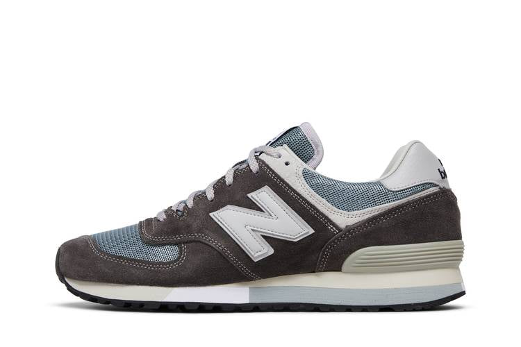 576 Made in England '35th Anniversary - Elephant Skin'