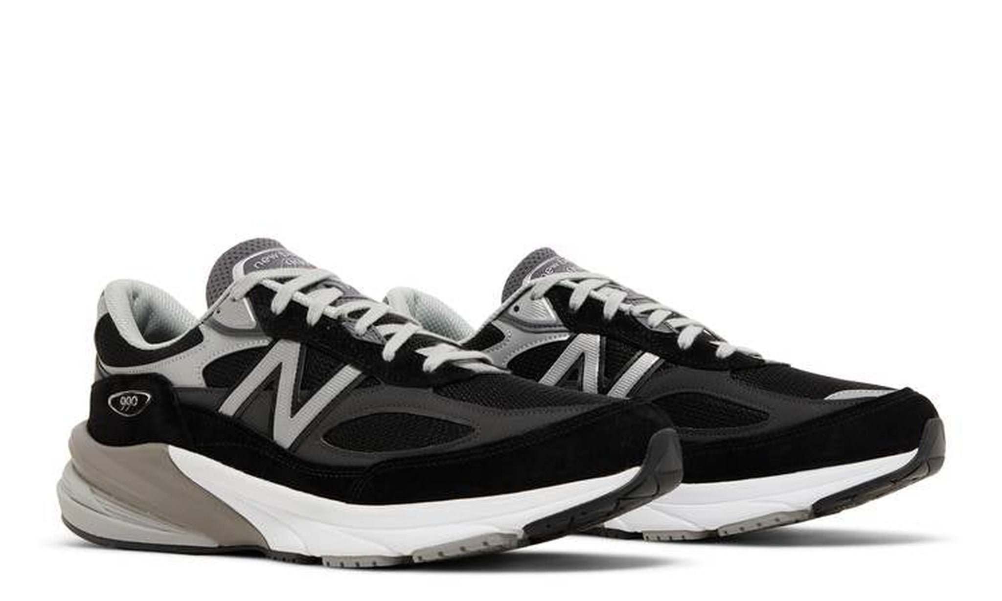 990v6 Made in USA 2E Wide 'Black Silver'