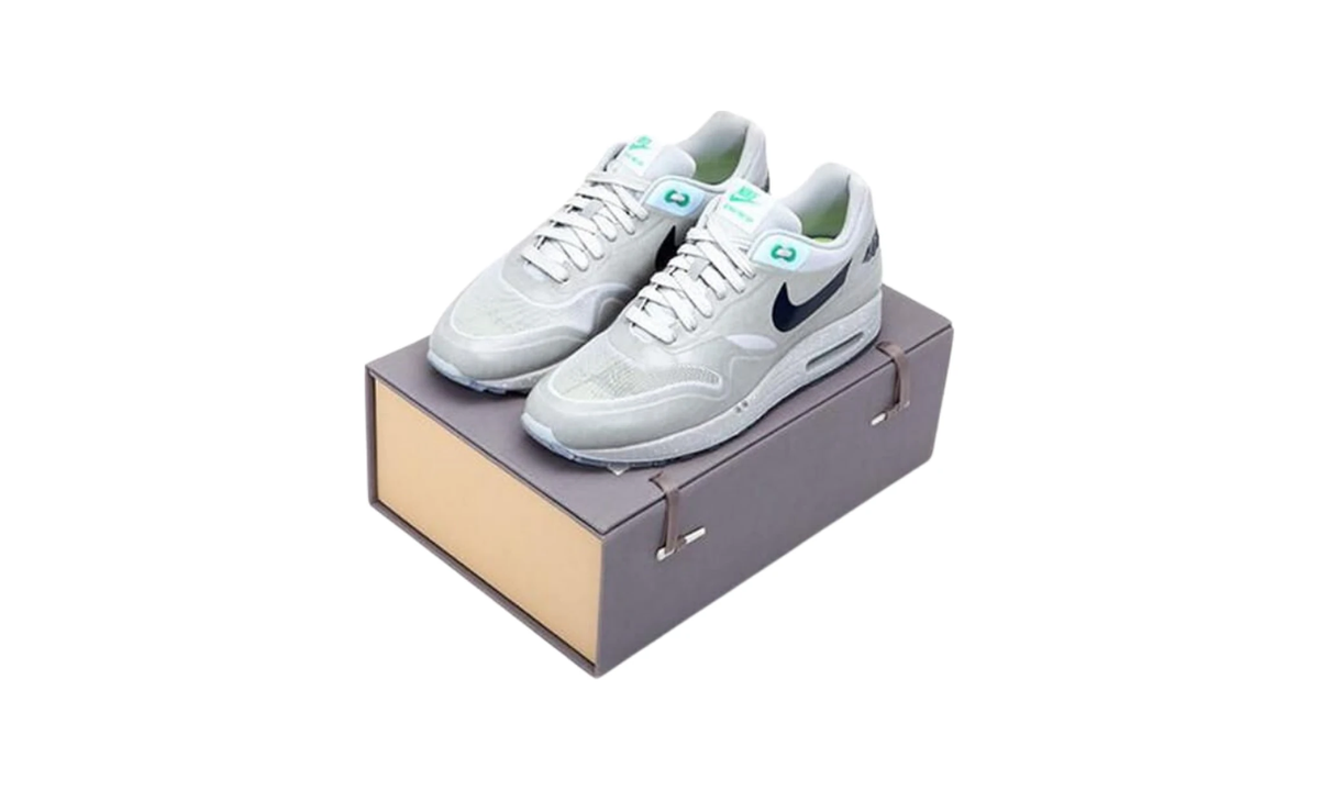 CLOT x Air Max 1 'Kiss of Death - Neutral Grey' Special Box