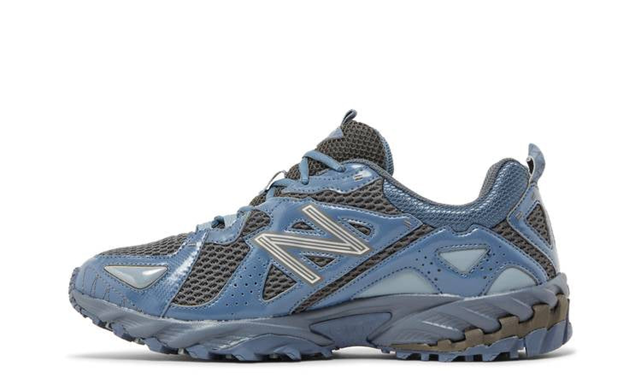610 'Arctic Grey'