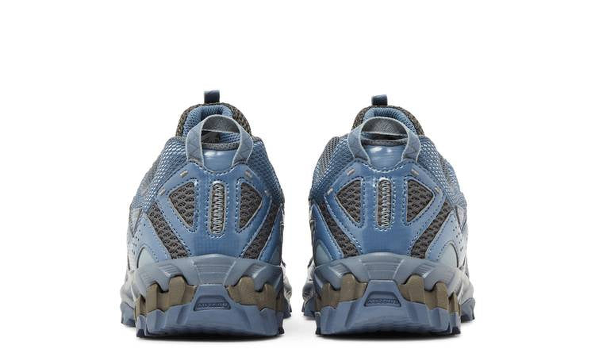 610 'Arctic Grey'