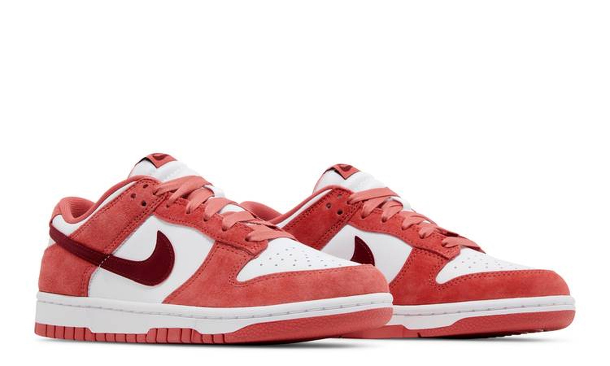 Wmns Dunk Low 'Valentine's Day 2024'