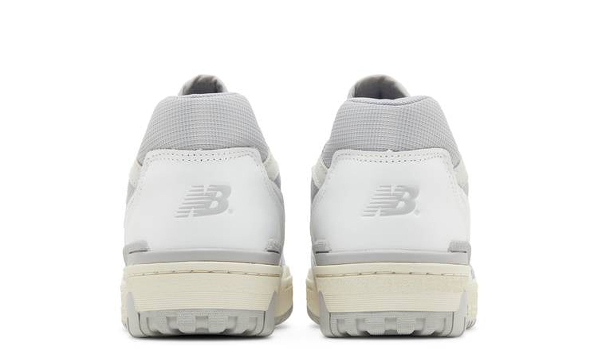 550 'White Raincloud Reflection'