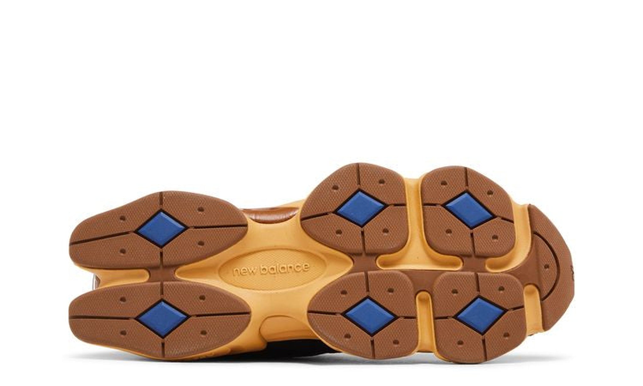 9060 'Black Royal Gum'