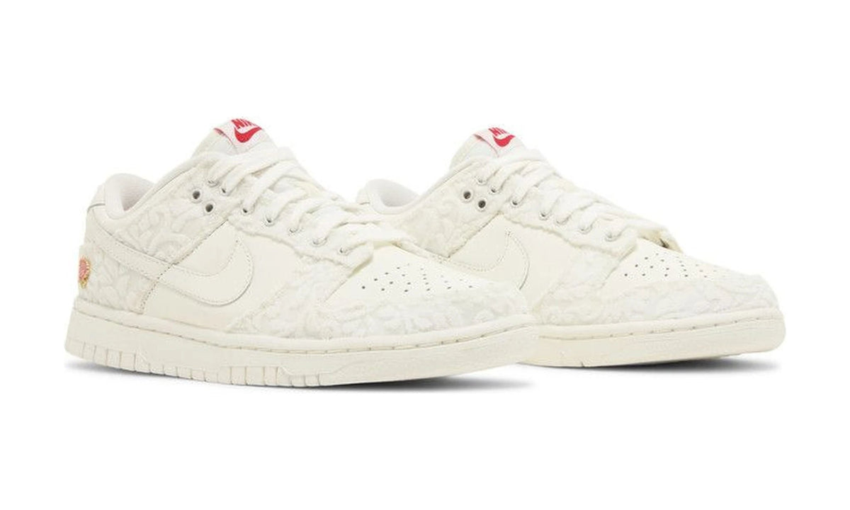 Wmns Dunk Low 'Give Her Flowers'