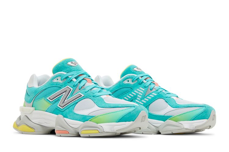 9060 'Cyan Burst' DTLR Exclusive