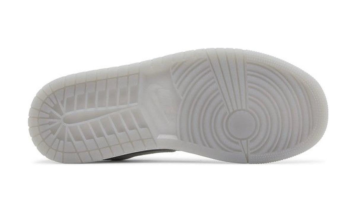 Wmns Air Jordan 1 Low SE 'Metallic Silver'
