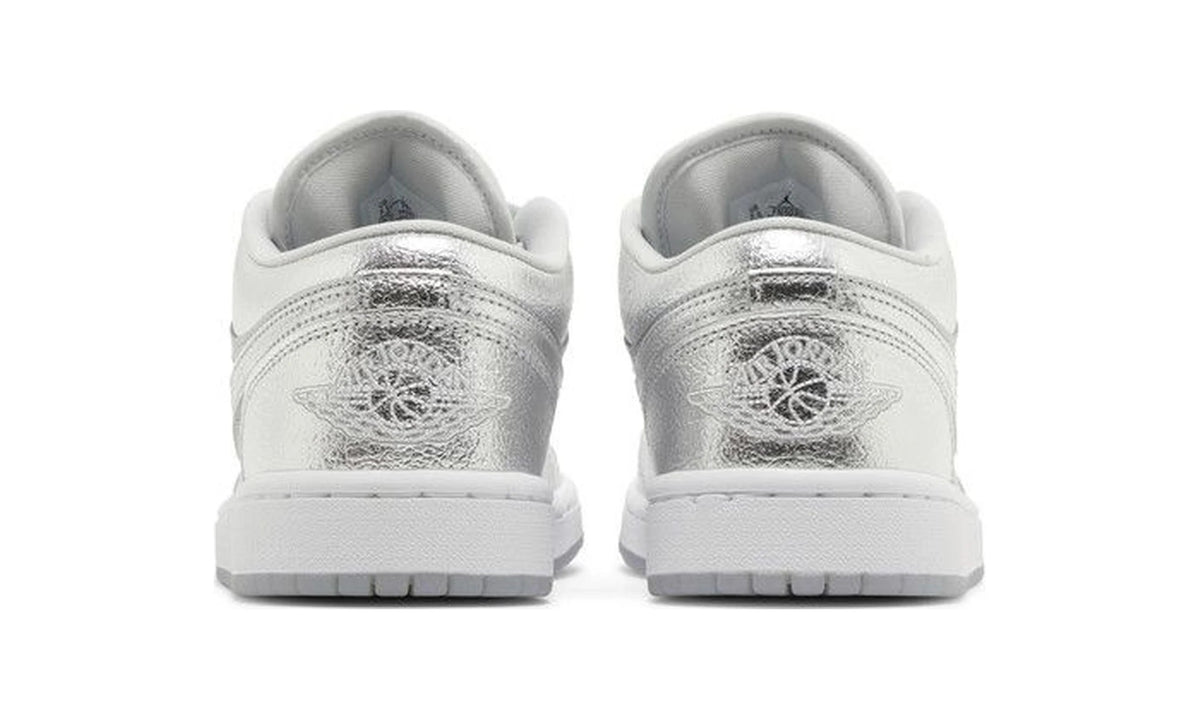Wmns Air Jordan 1 Low SE 'Metallic Silver'