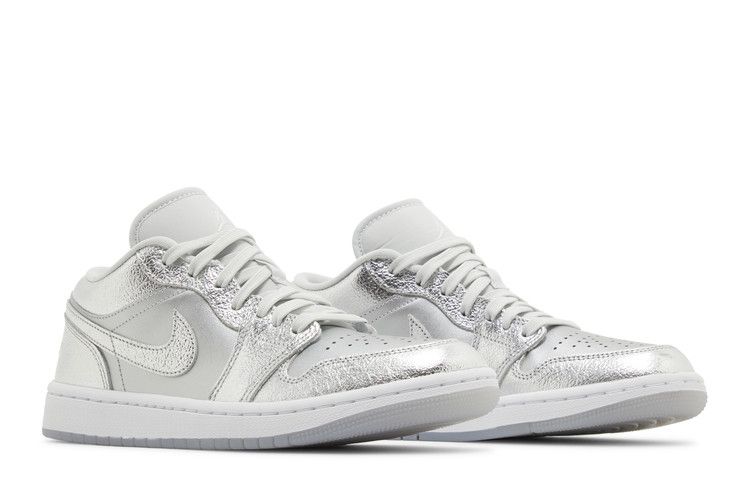 Wmns Air Jordan 1 Low SE 'Metallic Silver'