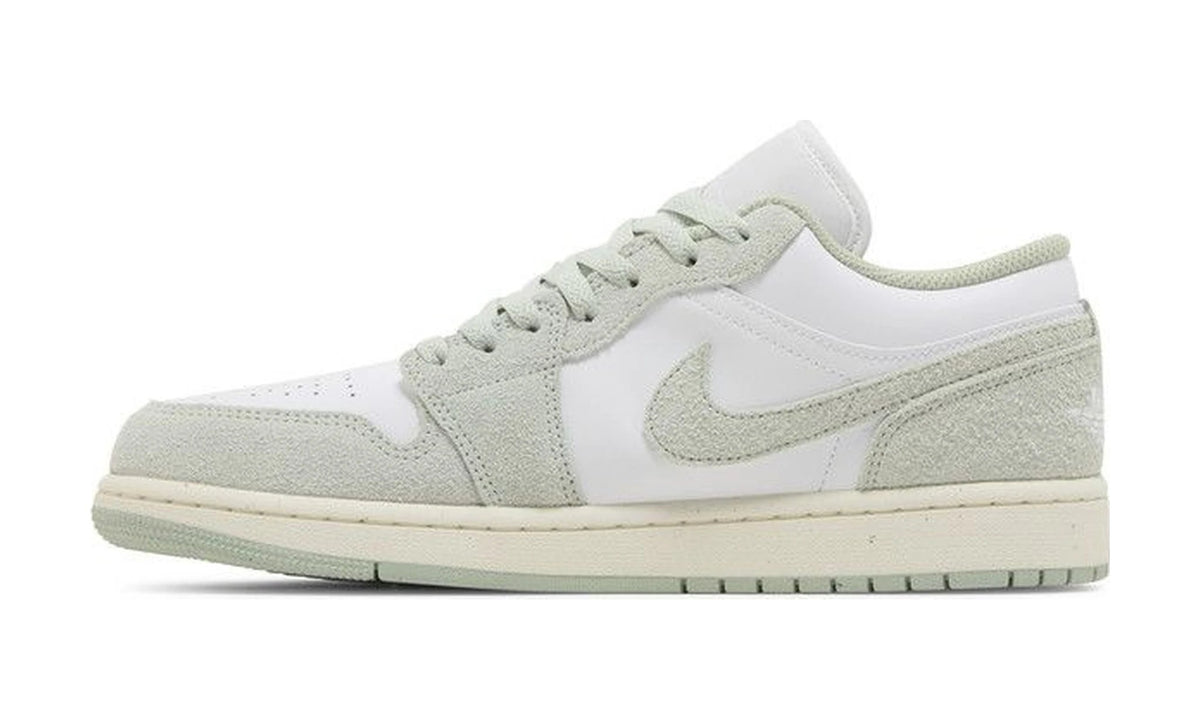 Air Jordan 1 Low SE 'Seafoam'