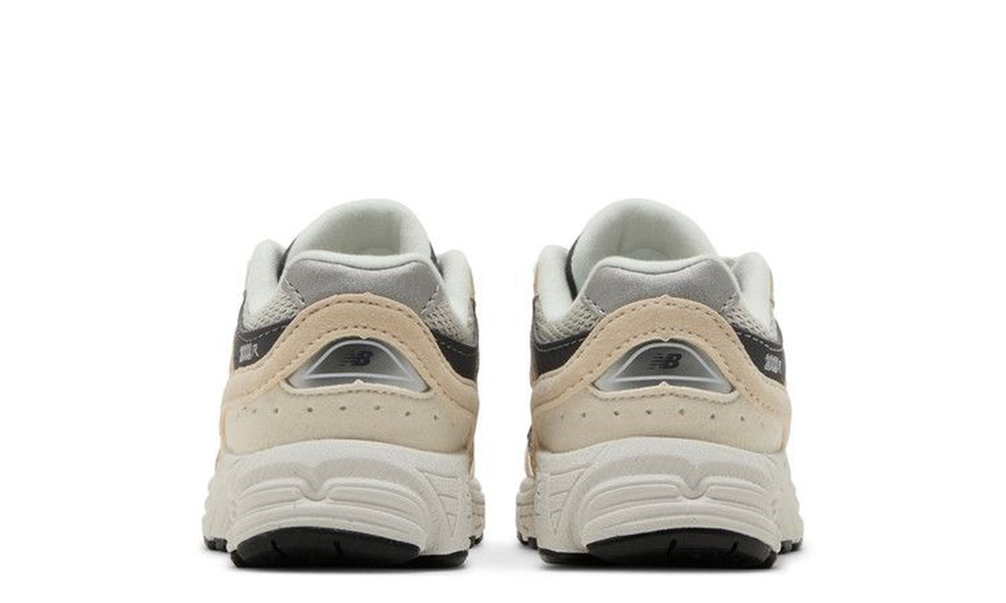 2002R Toddler 'Sandstone Magnet'