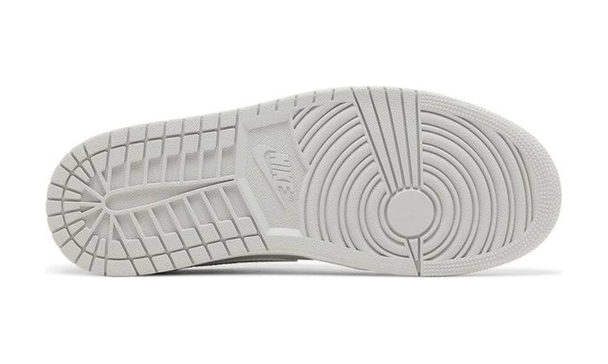 Air Jordan 1 Retro Low OG 'Metallic Silver'