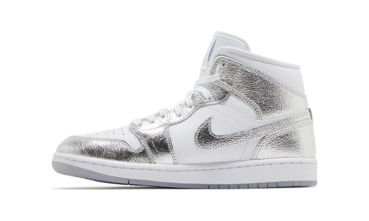 Wmns Air Jordan 1 Mid SE 'Metallic Silver'