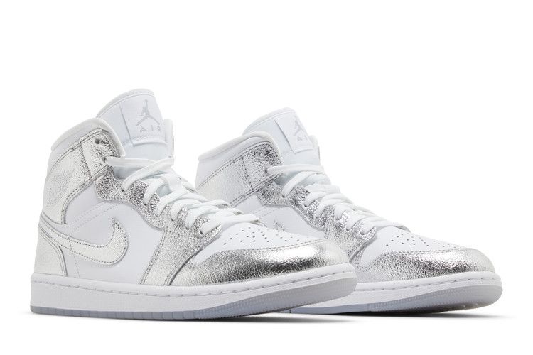 Wmns Air Jordan 1 Mid SE 'Metallic Silver'