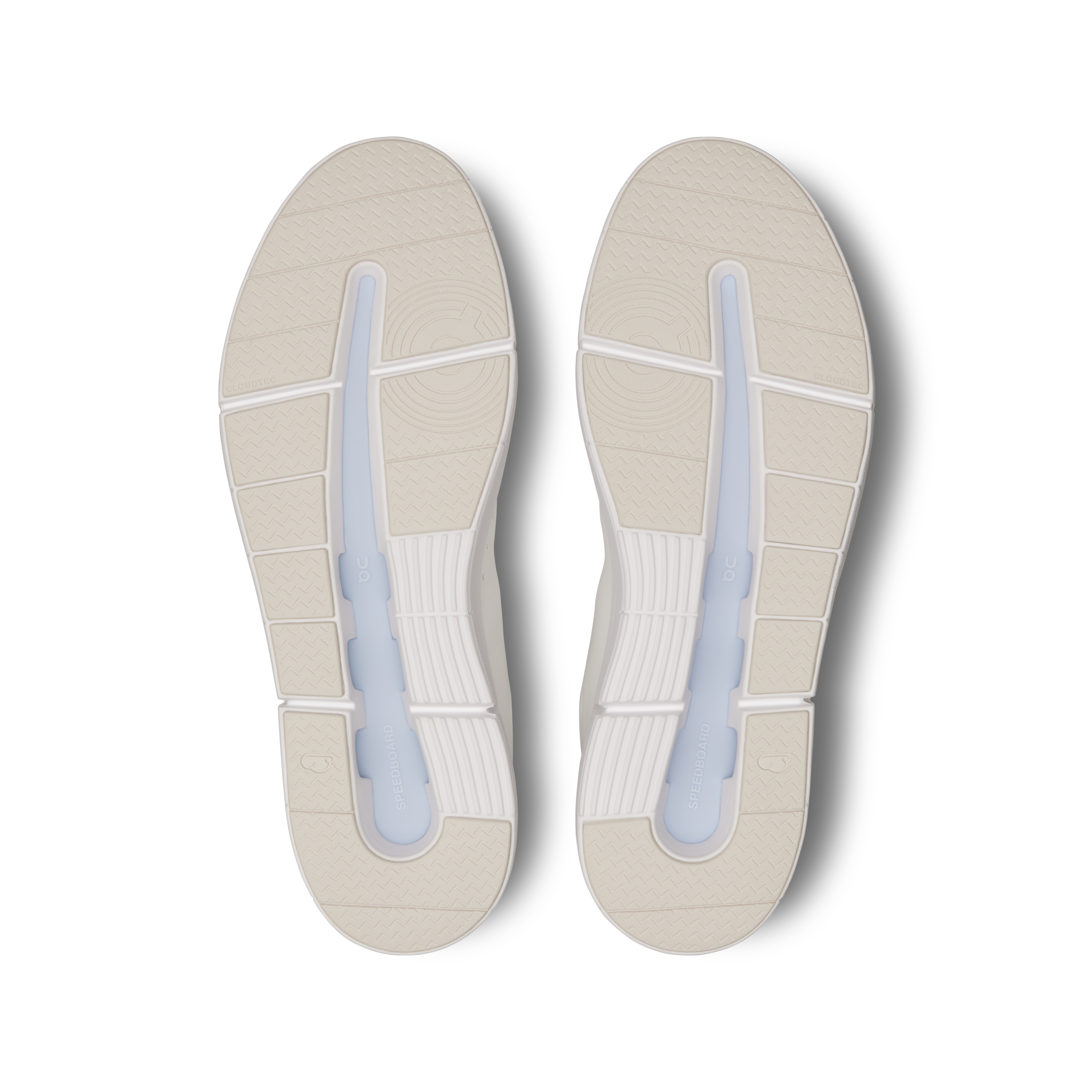 On The Roger Advantage White Fossil