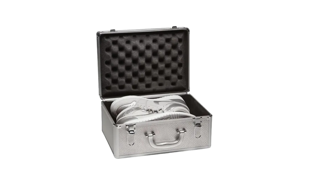 Air Jordan 1 Retro High OG CO.JP 'Tokyo' Suitcase Special Box